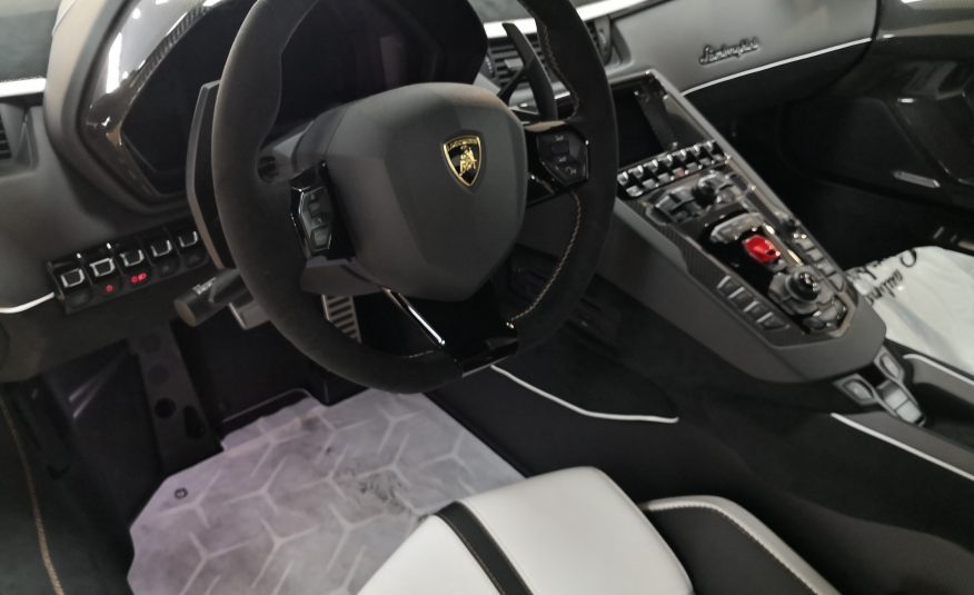 2021 Lamborghini Aventador SJV Rodster