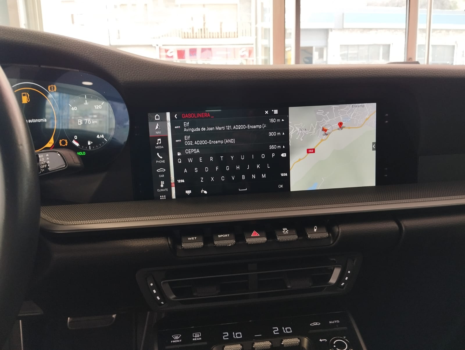 2020 Porsche 911 CARRERA 4