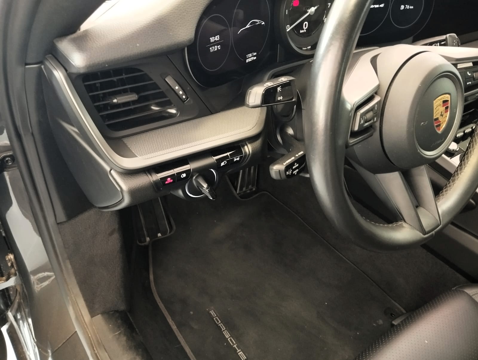 2020 Porsche 911 CARRERA 4