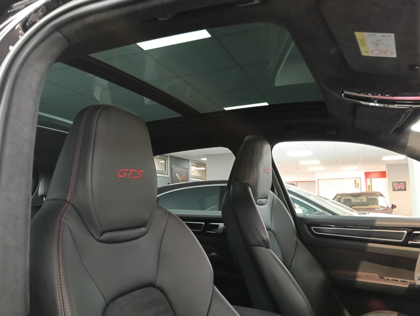 2022 Porsche CAYENNE 4.0 GTS