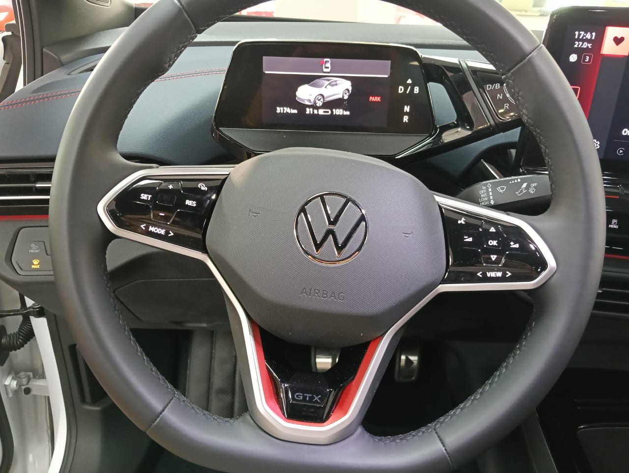 2022 VOLKSWAGEN GTX ID.5