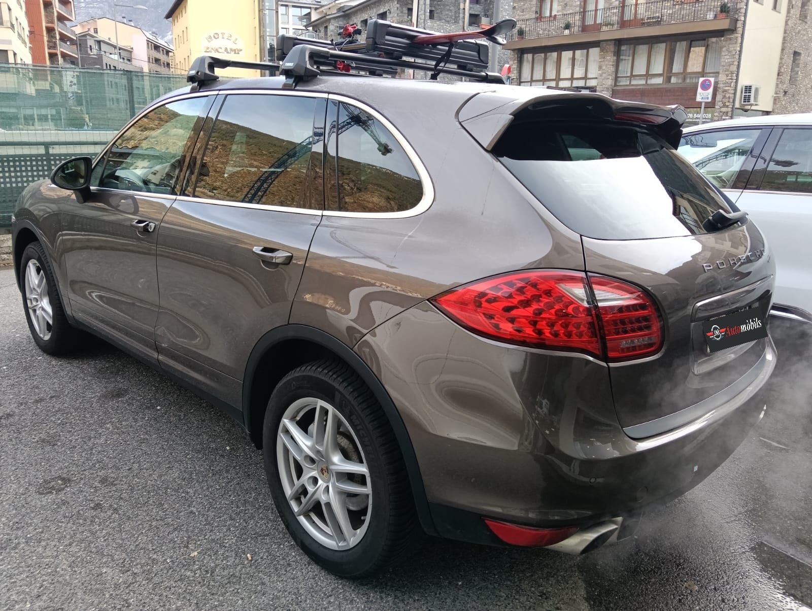 2011 PORSCHE CAYENNE S