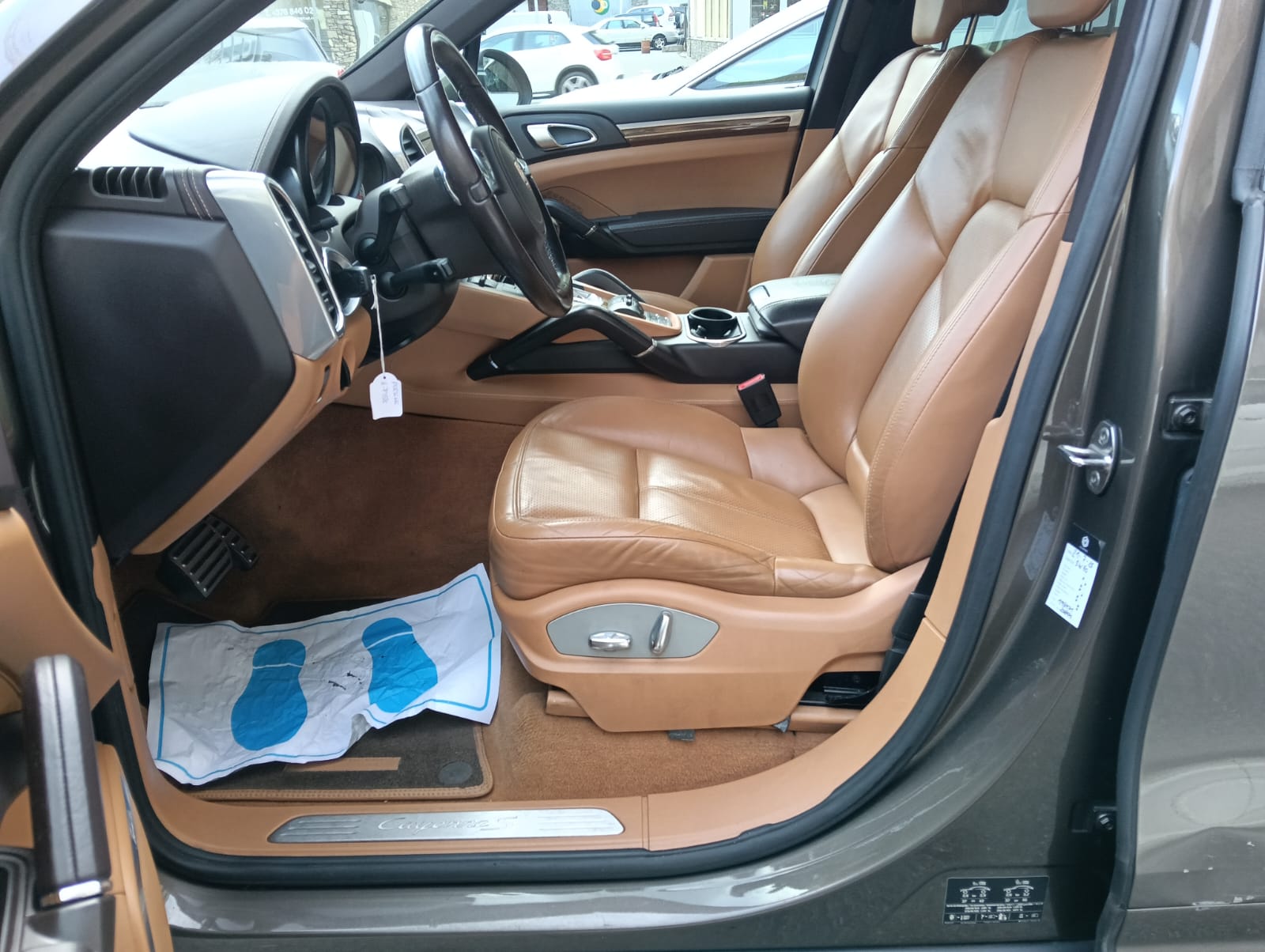 2011 PORSCHE CAYENNE S