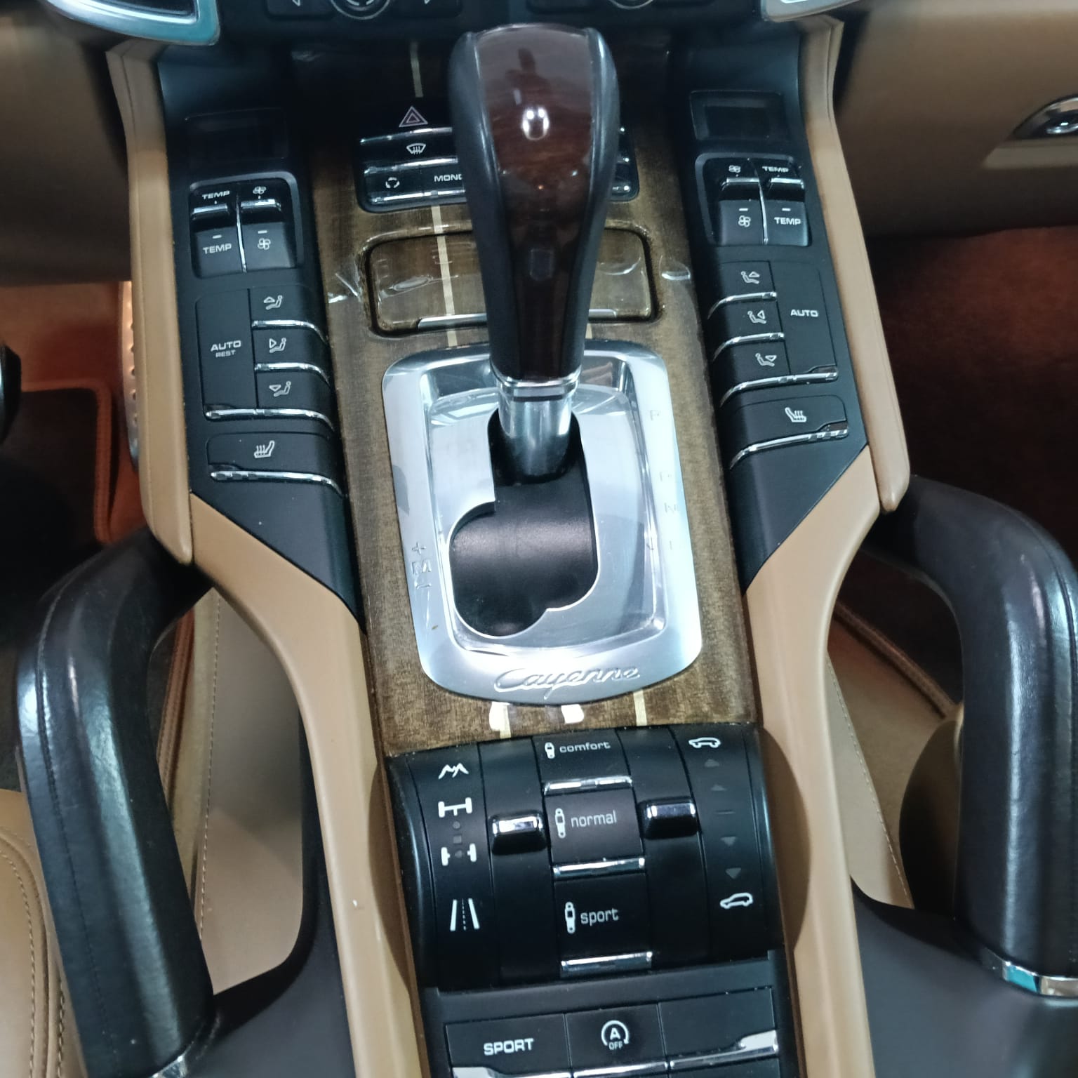 2011 PORSCHE CAYENNE S