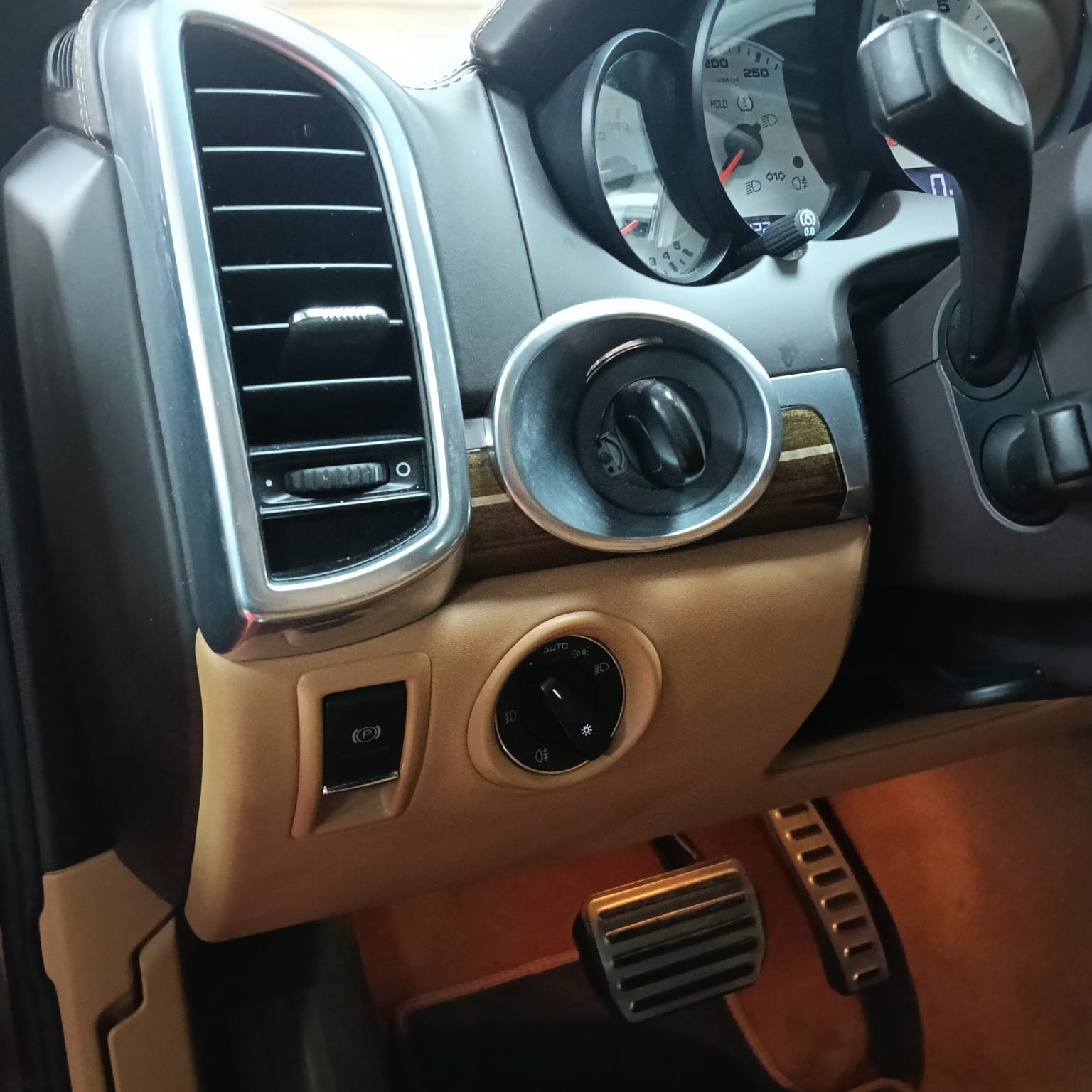 2011 PORSCHE CAYENNE S