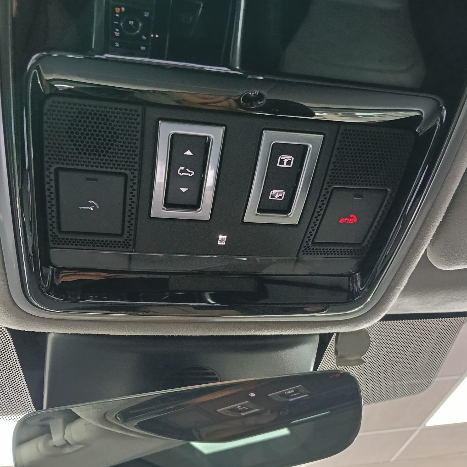 2018 LAND ROVER RANGER SPORT SVR