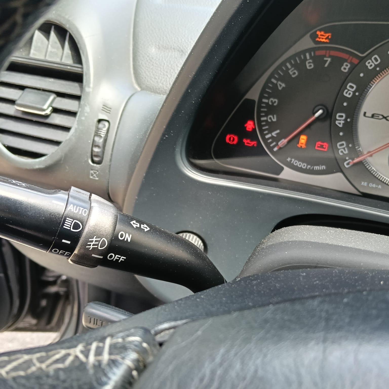 2005 LEXÚS IS200