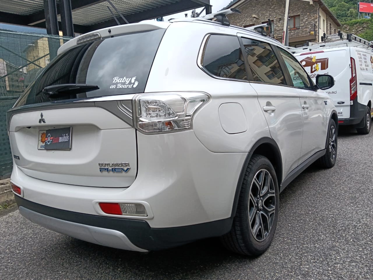 2015 MITSUBISHI OUTLANDER PHEV 4WD