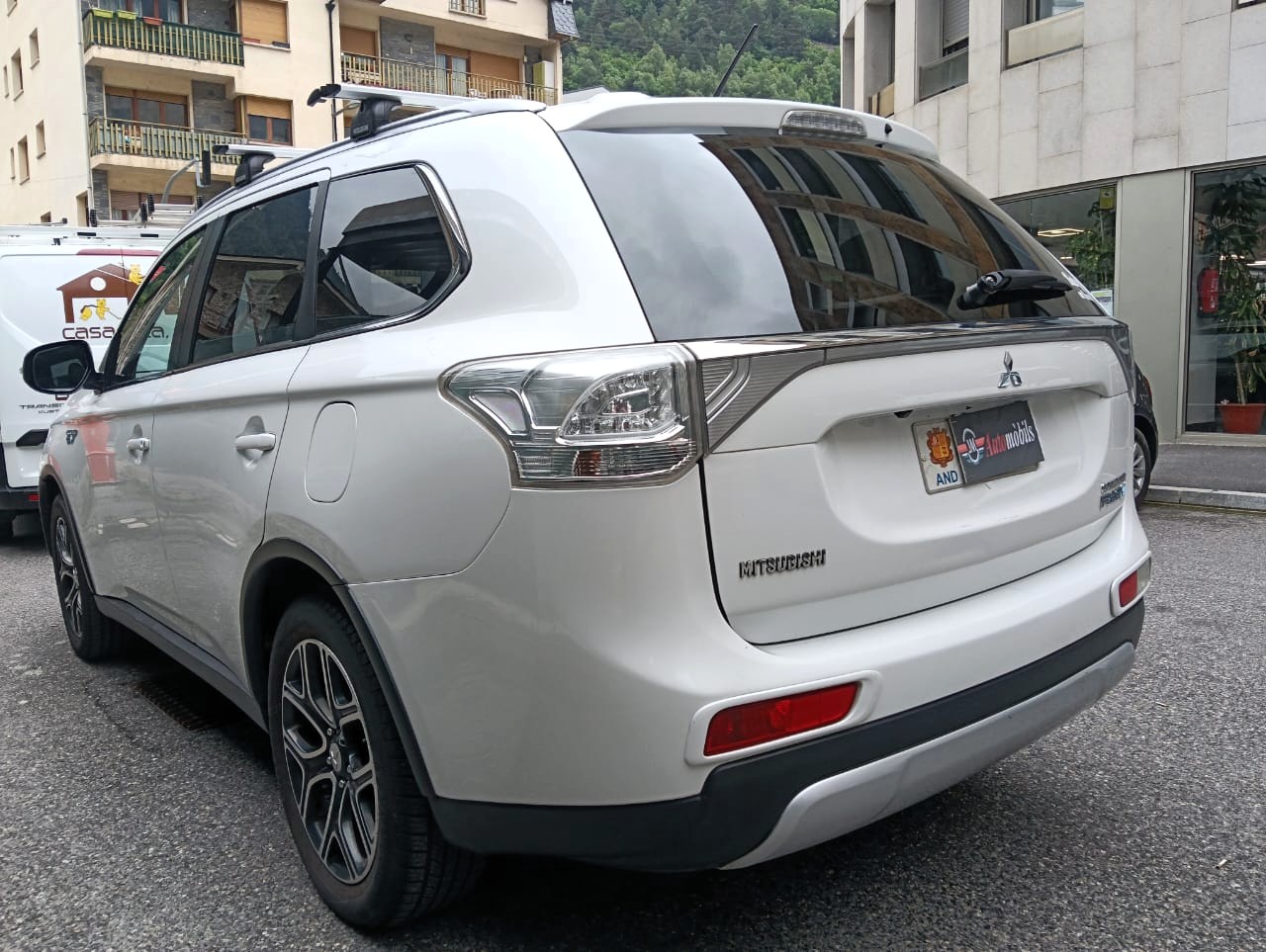 2015 MITSUBISHI OUTLANDER PHEV 4WD